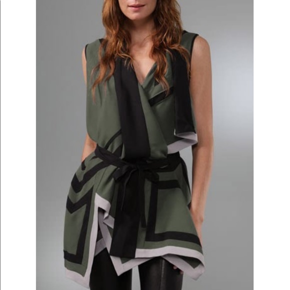 BCBG runway geometric cut out top wrap - Picture 2 of 8